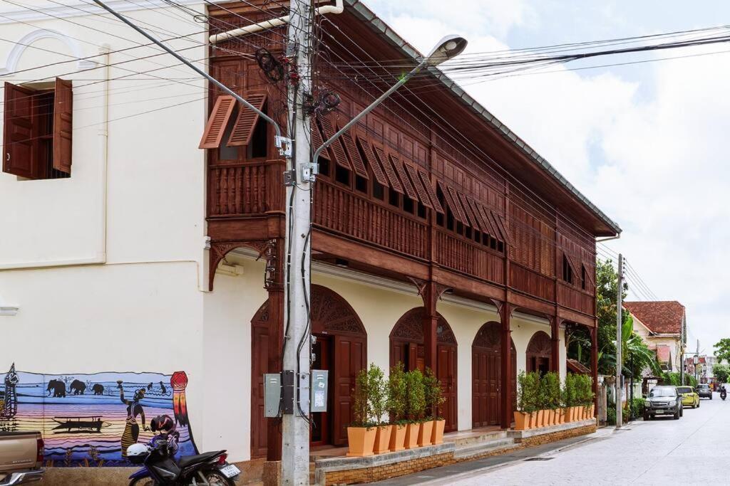 Appartamento Solo - Fong Lee Cc Lampang Walking Street Esterno foto